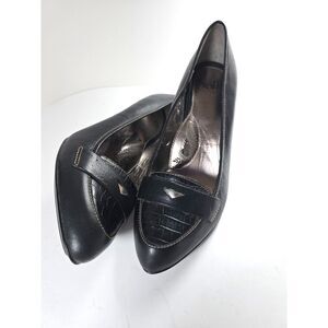 Söfft Black Loafer Pumps Stacked Heel Silver Coin Accent 9.5M Croc Embossed Toe